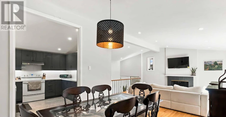 MAIN-1852 Truscott Drive, Mississauga, ON, L5J 2A2 - 11