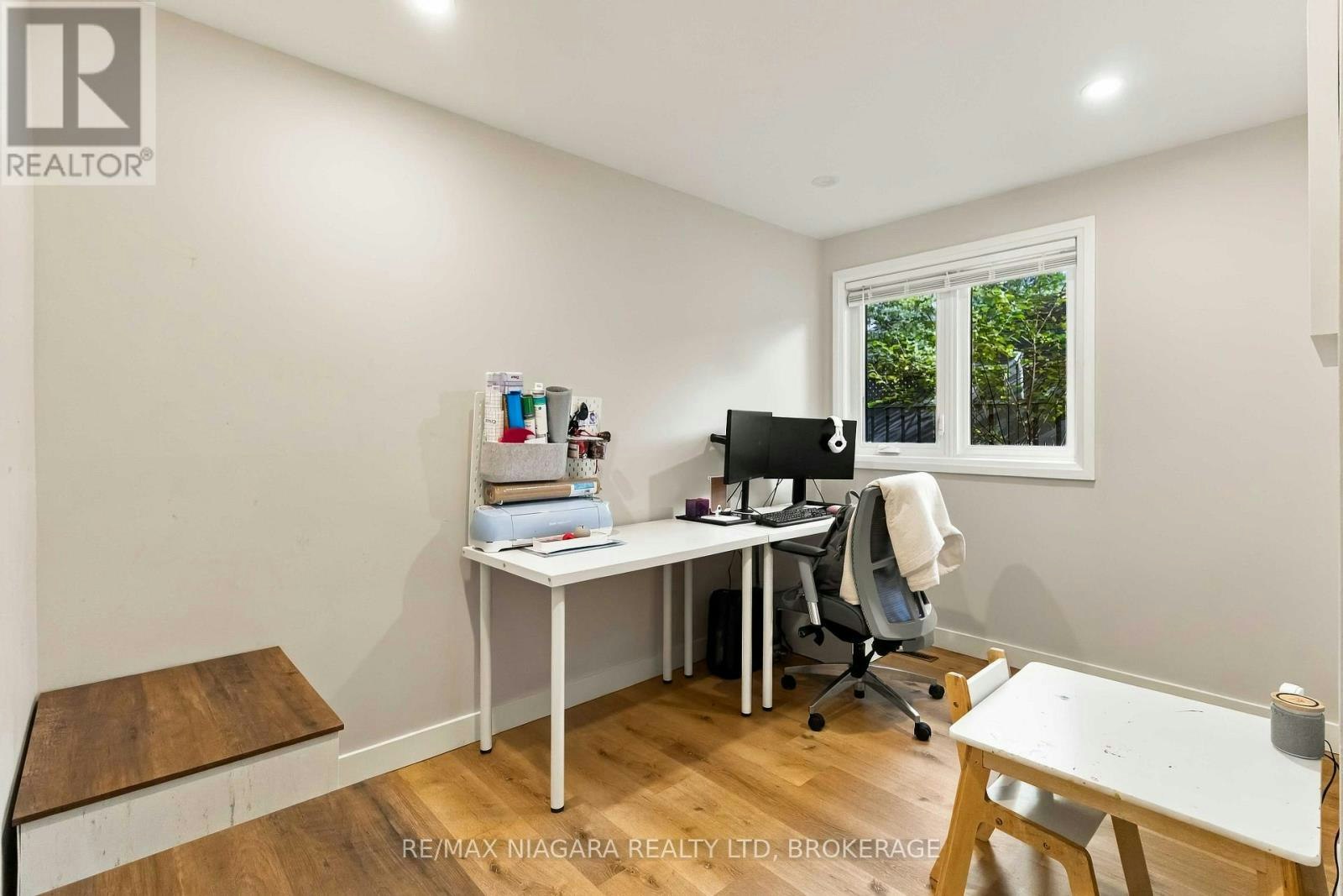 MAIN-1852 Truscott Drive, Mississauga, ON, L5J 2A2 - 15
