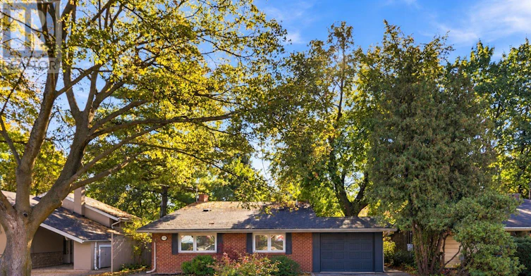 MAIN-1852 Truscott Drive, Mississauga, ON, L5J 2A2