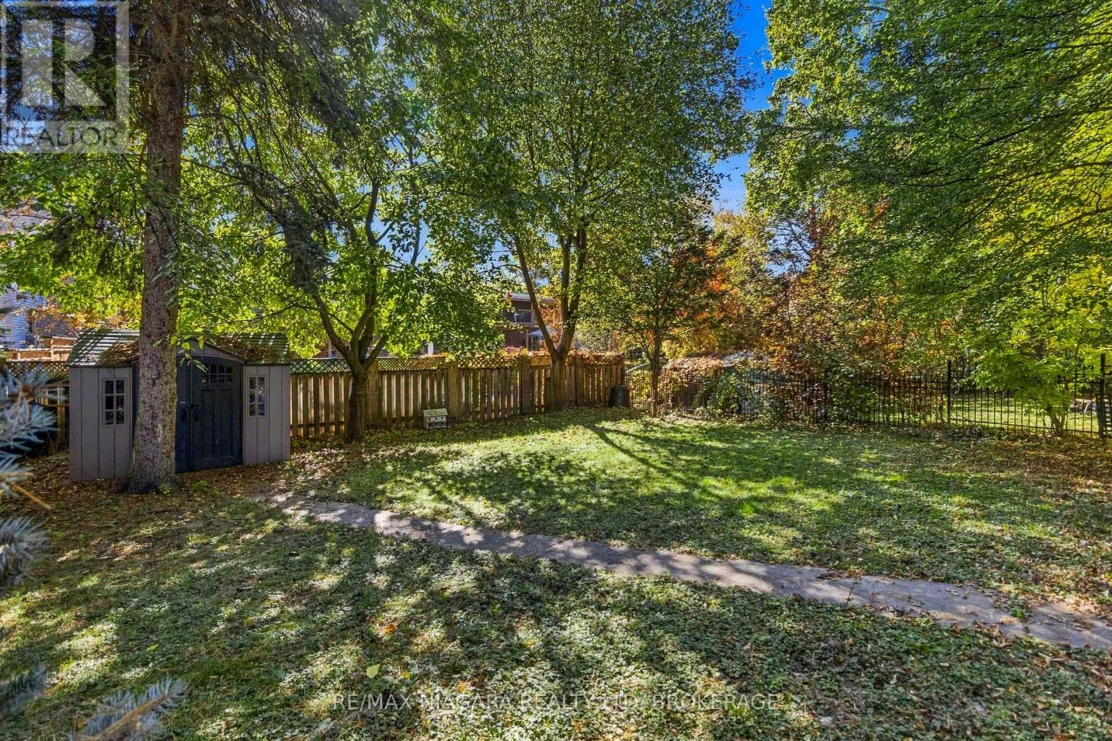 MAIN-1852 Truscott Drive, Mississauga, ON, L5J 2A2 - 25