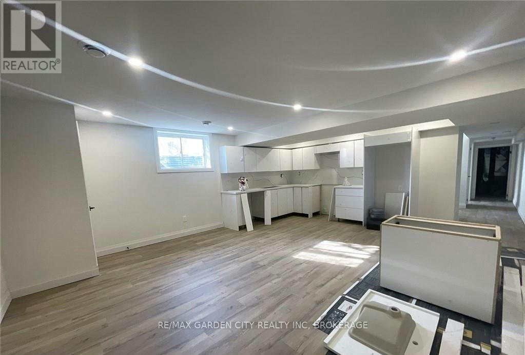 4 Lower Level 13 Valley Road, St. Catharines, ON, L2S 1Y7 - 3