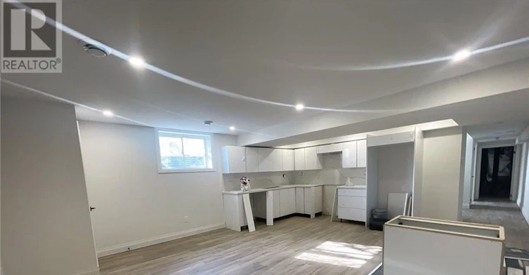 4 Lower Level 13 Valley Road, St. Catharines, ON, L2S 1Y7 - 3