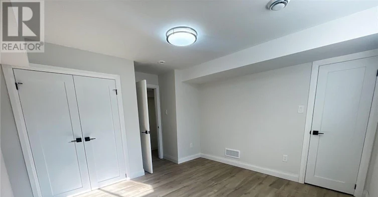 4 Lower Level 13 Valley Road, St. Catharines, ON, L2S 1Y7 - 6