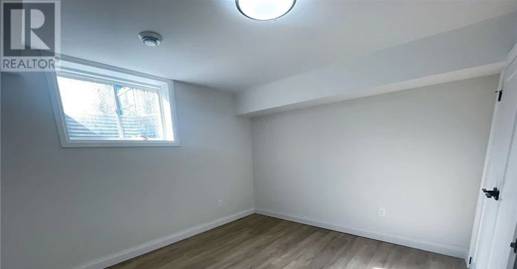 4 Lower Level 13 Valley Road, St. Catharines, ON, L2S 1Y7 - 5