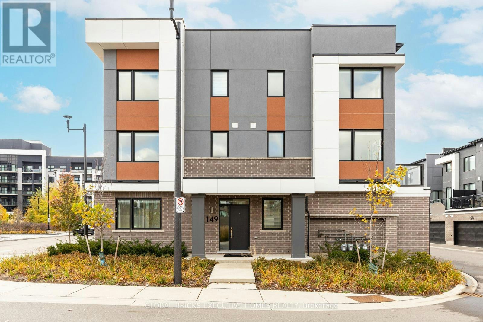 149 Grovewood Common, Oakville, ON, L6H 0X5 - 3