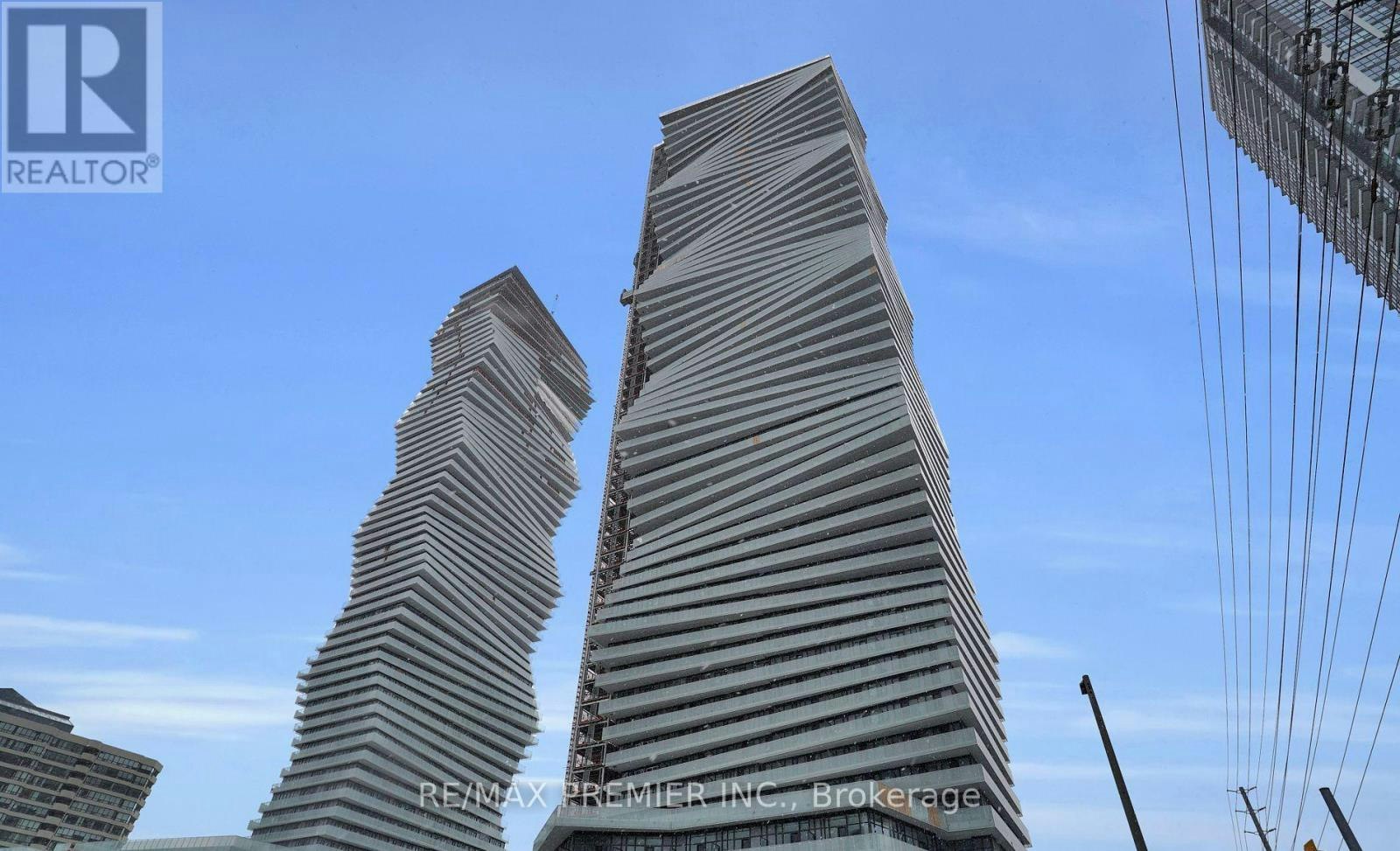225-3900 Confederation Parkway, Mississauga, ON, L5B 0K7 - 2