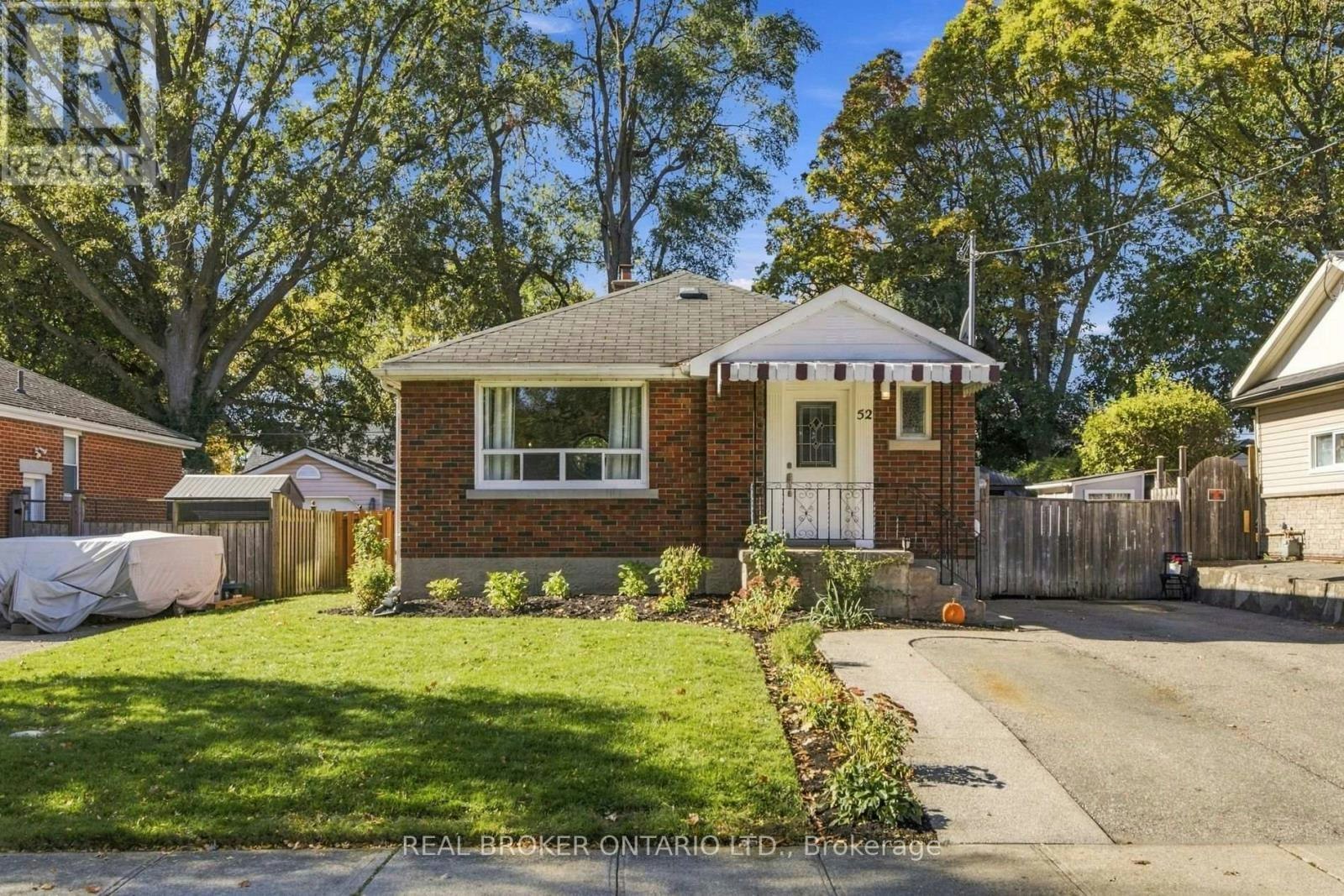 52 Dudhope Avenue, Cambridge, ON, N1R 4T5