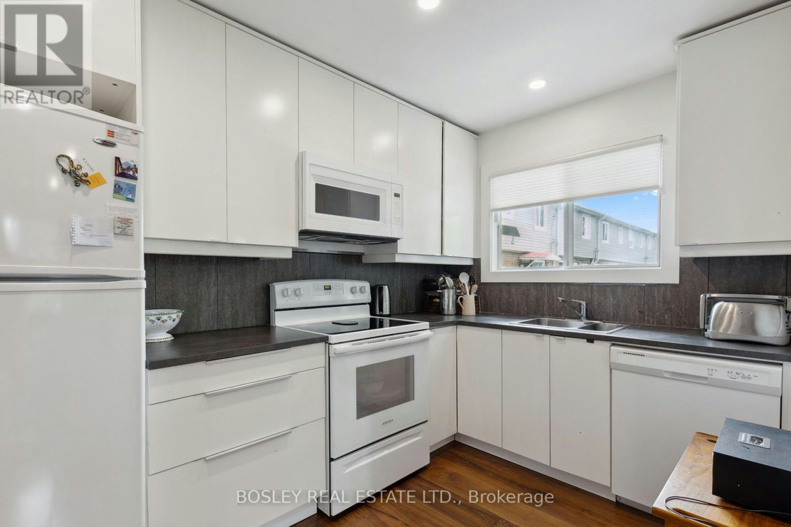 32 Louisa Street, Blue Mountains, ON, N0H 2P0 - 14