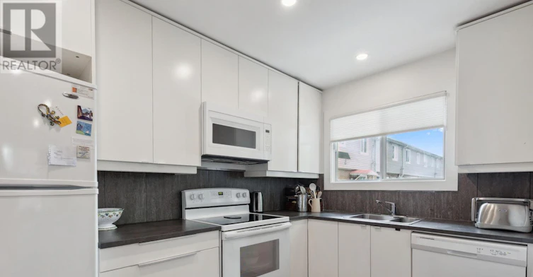 32 Louisa Street, Blue Mountains, ON, N0H 2P0 - 14