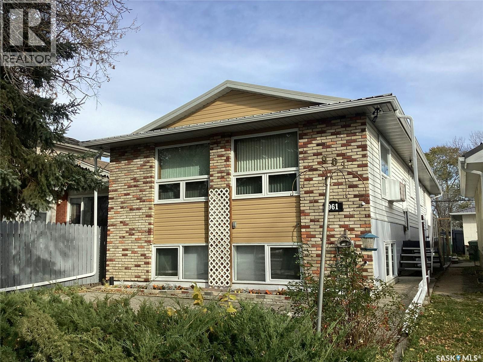 961 Athol Street, Regina, SK, S4T 3B8