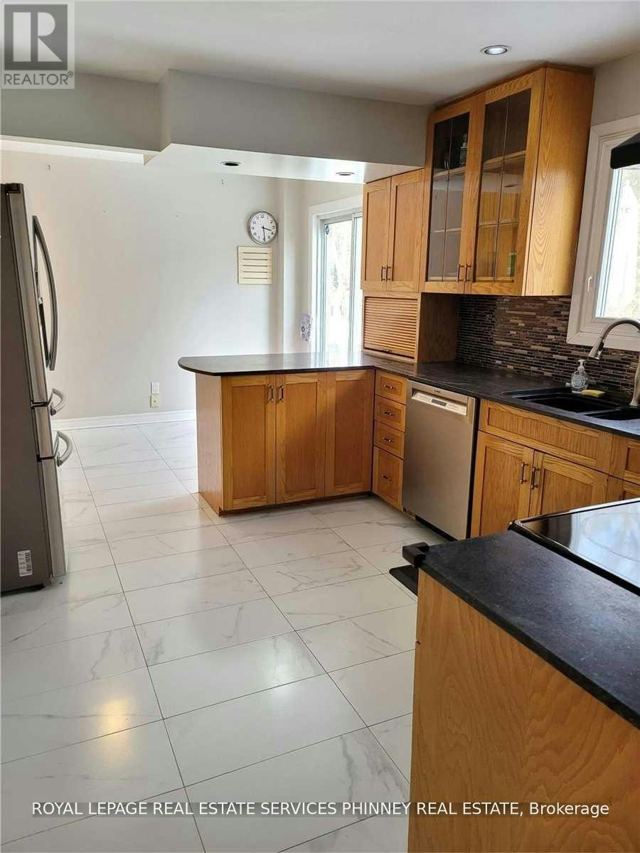 1004 Cutler Court, Mississauga, ON, L5H 4C9 - 6