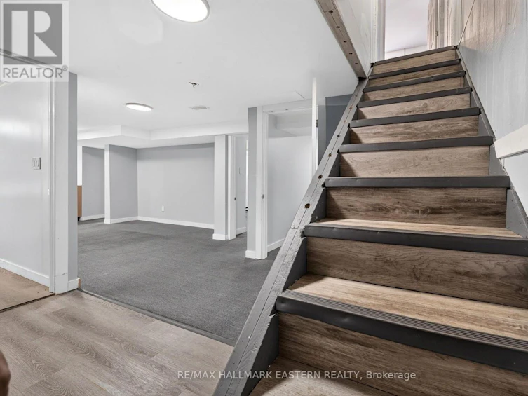 599 Donegal Street, Peterborough, ON, K9H 4M3 - 24