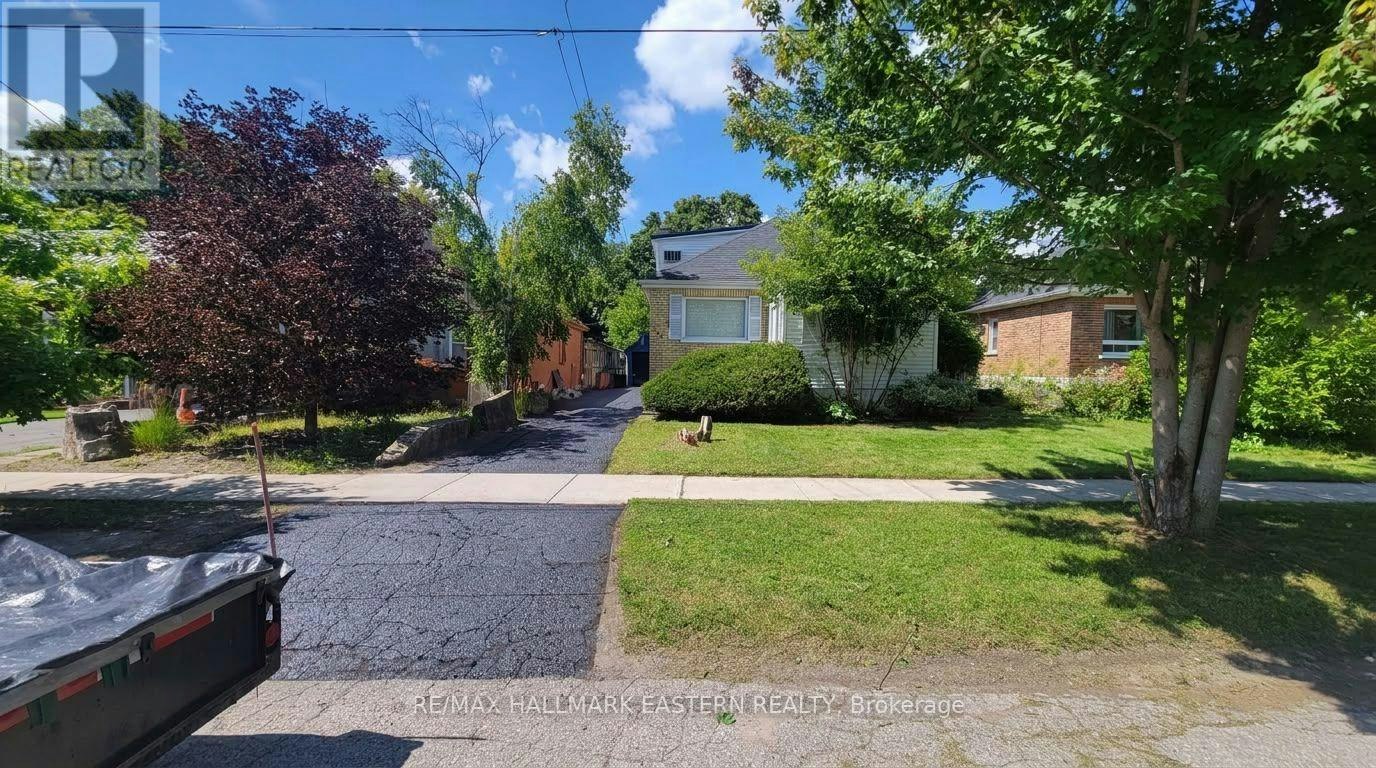 599 Donegal Street, Peterborough, ON, K9H 4M3 - 2