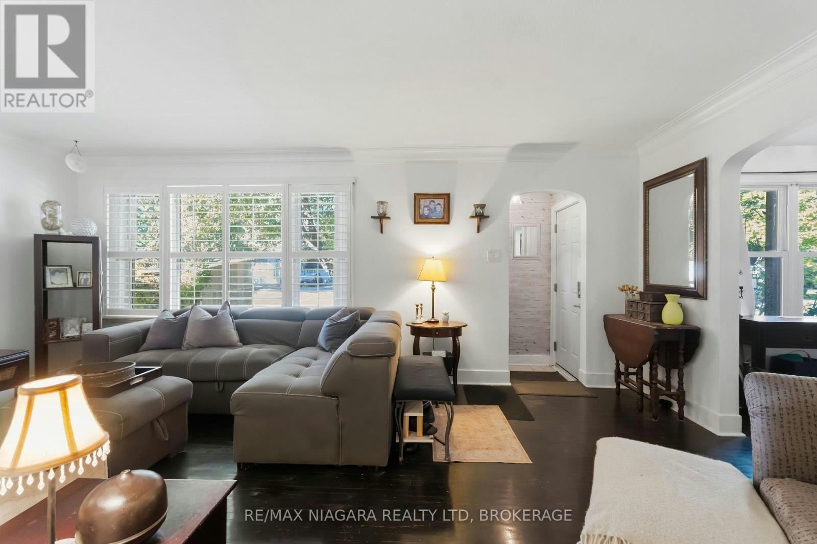 4 Walker Avenue, St. Catharines, ON, L2N 3L6