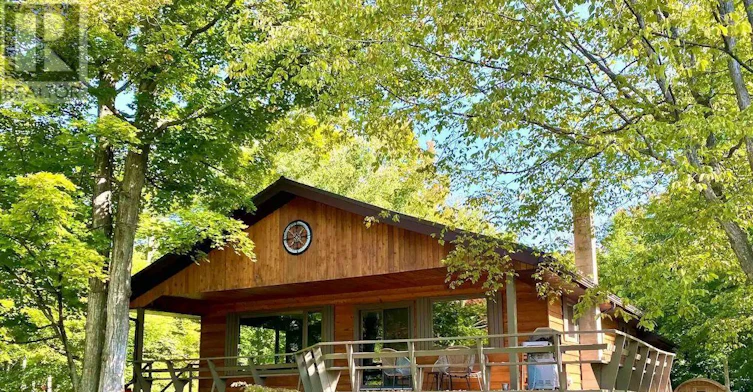 993 18 Concession W, Tiny, ON, L9M 1R3