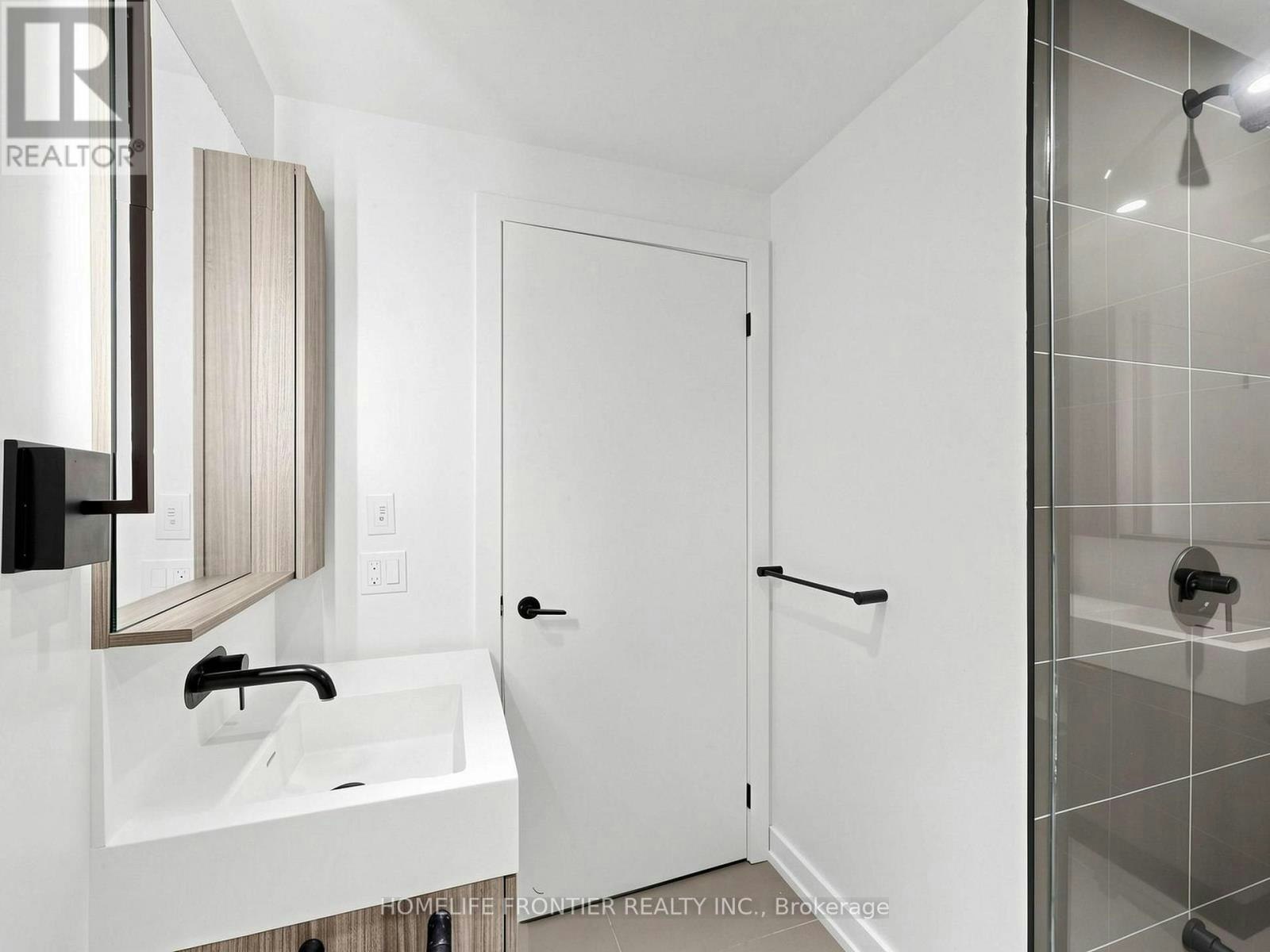 624N-117 Broadway Avenue W, Toronto, ON, M4P 1V3 - 22