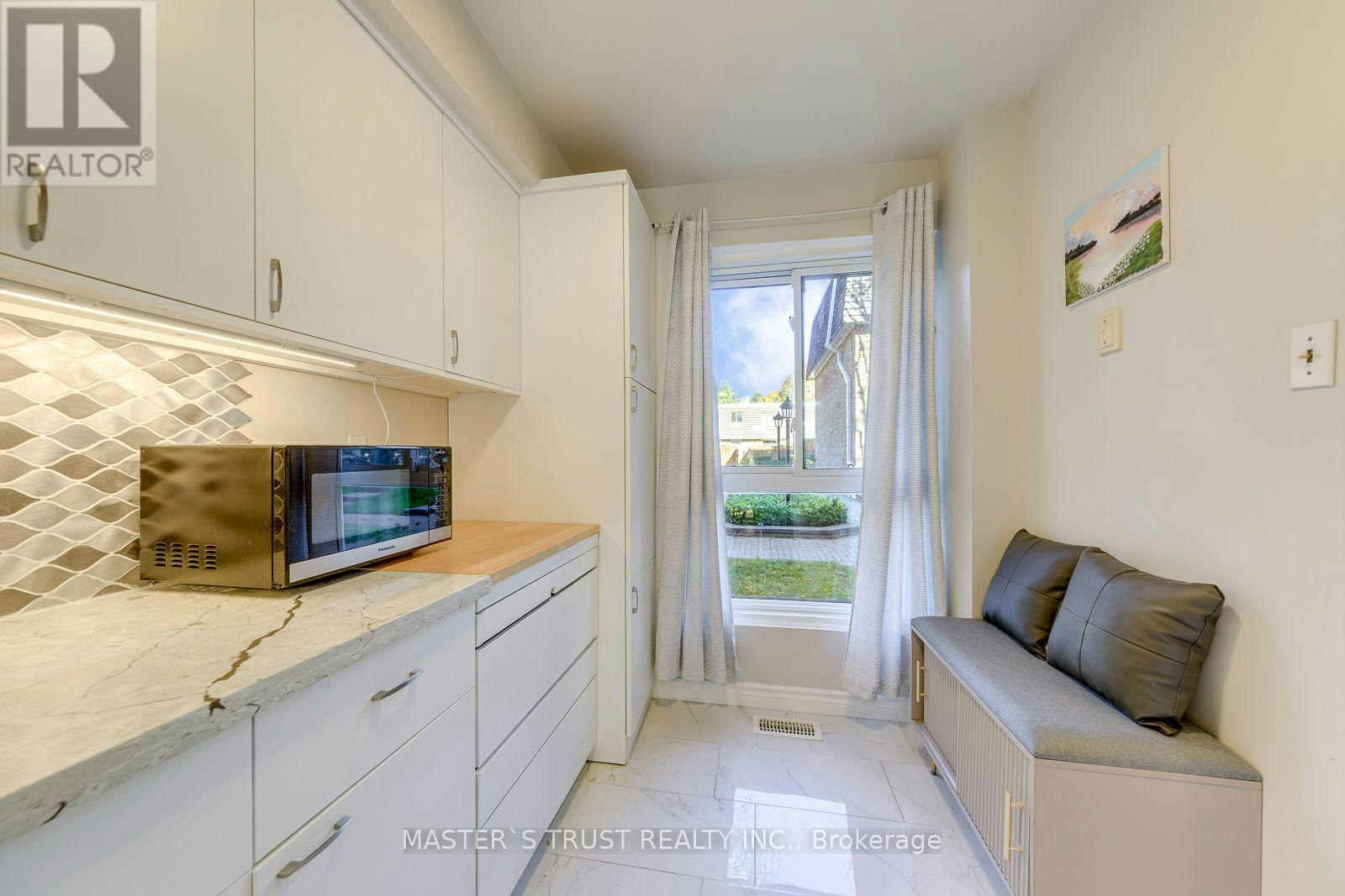 44 Tangle Briar Way, Toronto, ON, M2J 2M4 - 11