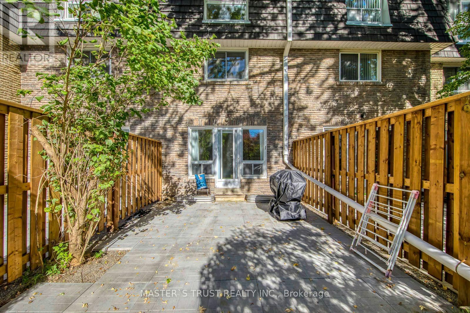 44 Tangle Briar Way, Toronto, ON, M2J 2M4 - 40