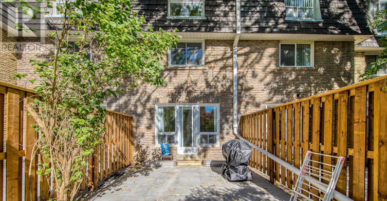 44 Tangle Briar Way, Toronto, ON, M2J 2M4 - 40