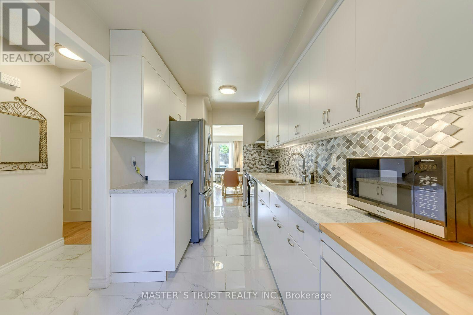 44 Tangle Briar Way, Toronto, ON, M2J 2M4 - 7