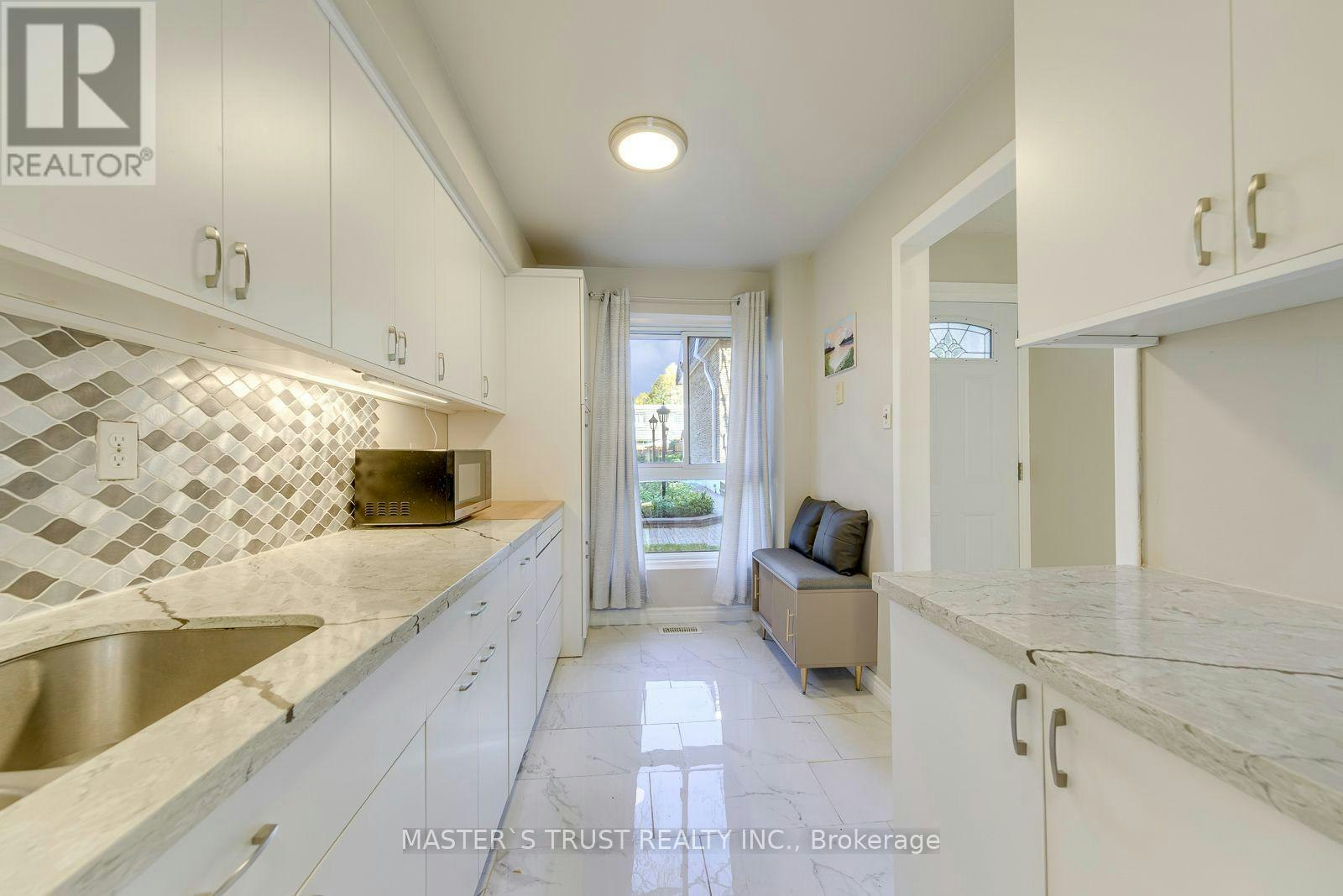 44 Tangle Briar Way, Toronto, ON, M2J 2M4 - 10