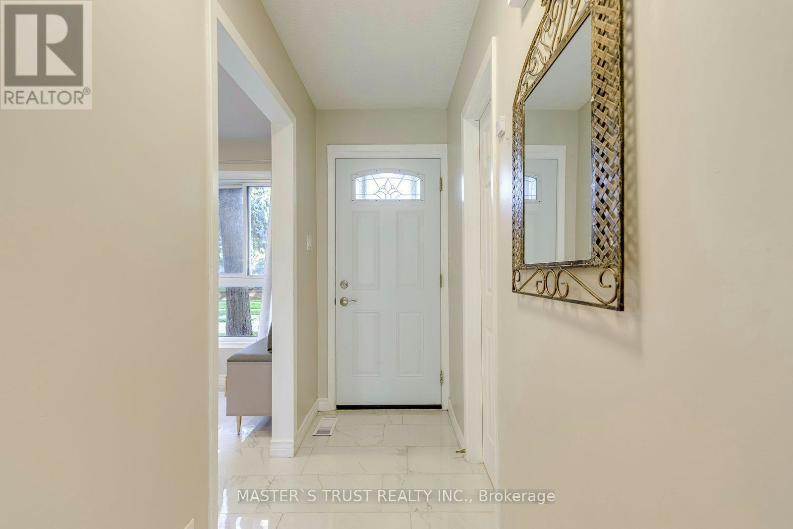44 Tangle Briar Way, Toronto, ON, M2J 2M4 - 5