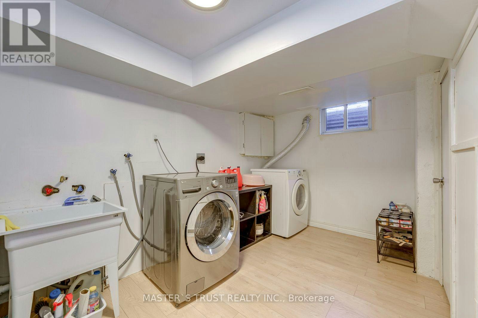 44 Tangle Briar Way, Toronto, ON, M2J 2M4 - 38