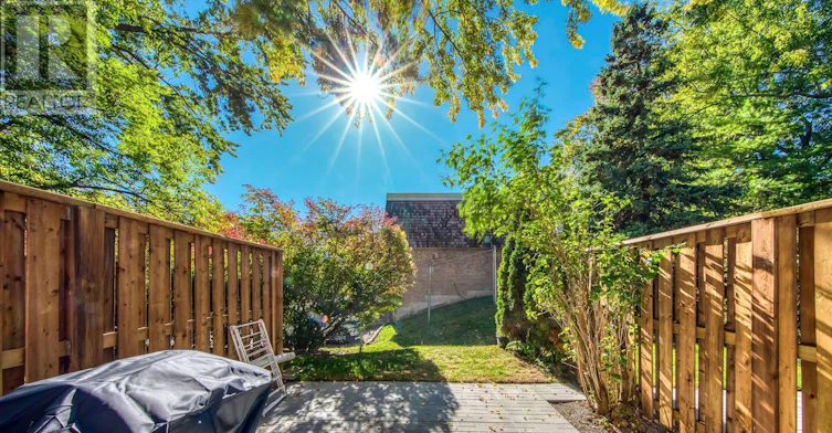 44 Tangle Briar Way, Toronto, ON, M2J 2M4 - 41