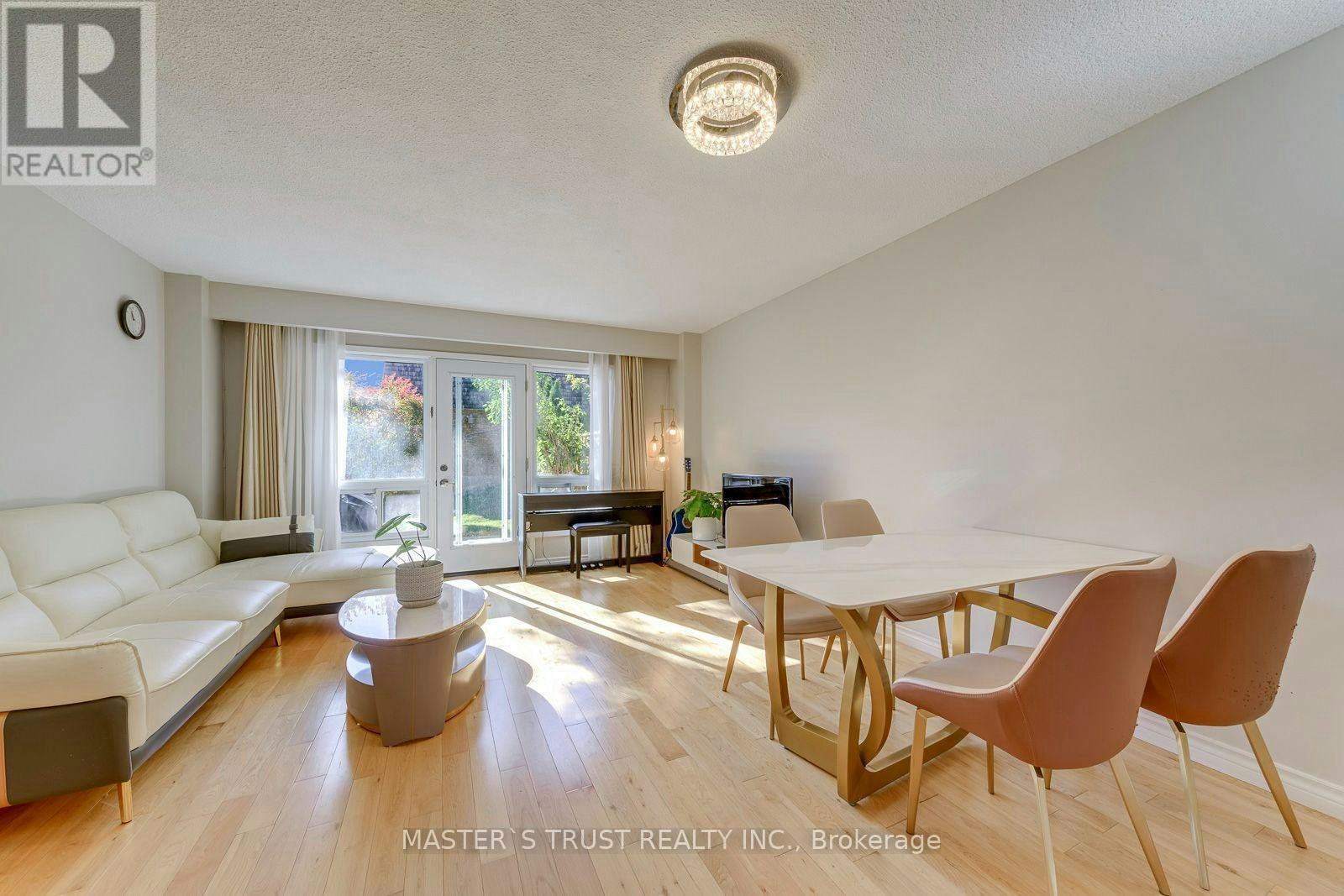 44 Tangle Briar Way, Toronto, ON, M2J 2M4 - 12
