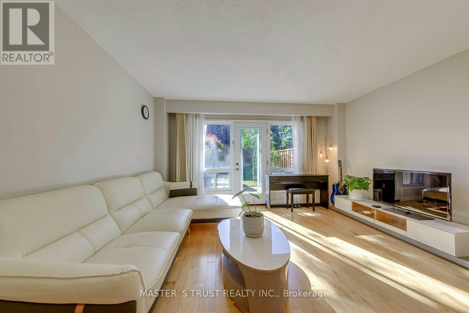 44 Tangle Briar Way, Toronto, ON, M2J 2M4 - 15