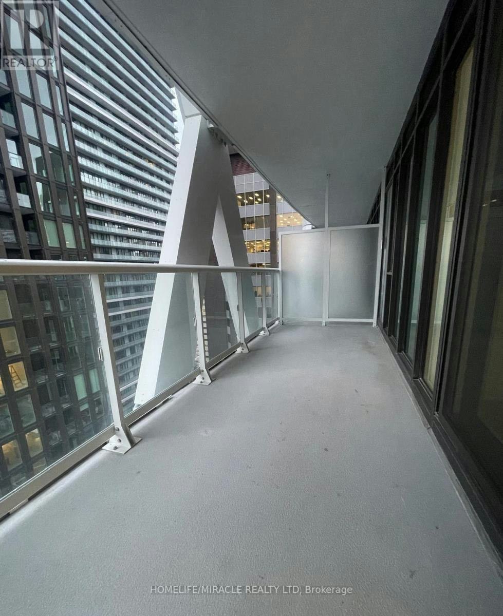 2421-230 Simcoe Street, Toronto, ON, M5T 0G7