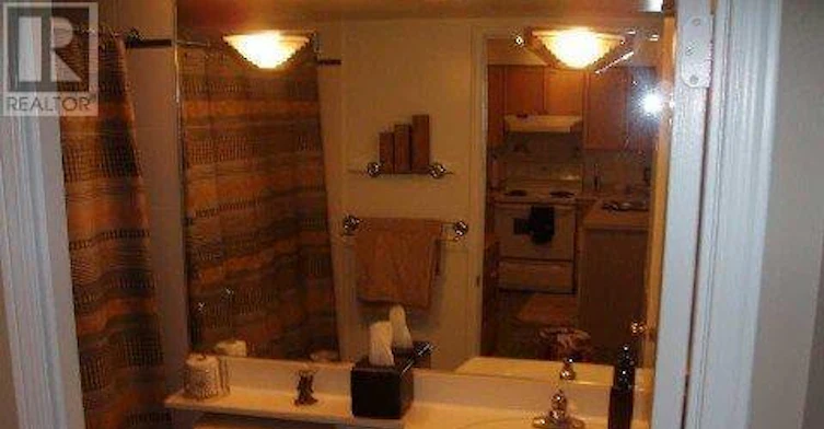 201-109 Front Street, Toronto, ON, M5A 4P7 - 5