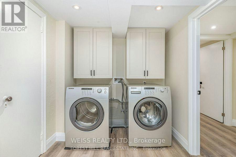 65 Prince Charles Drive, Toronto, ON, M6A 2H4 - 9