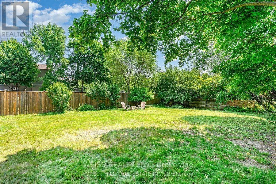 65 Prince Charles Drive, Toronto, ON, M6A 2H4 - 24
