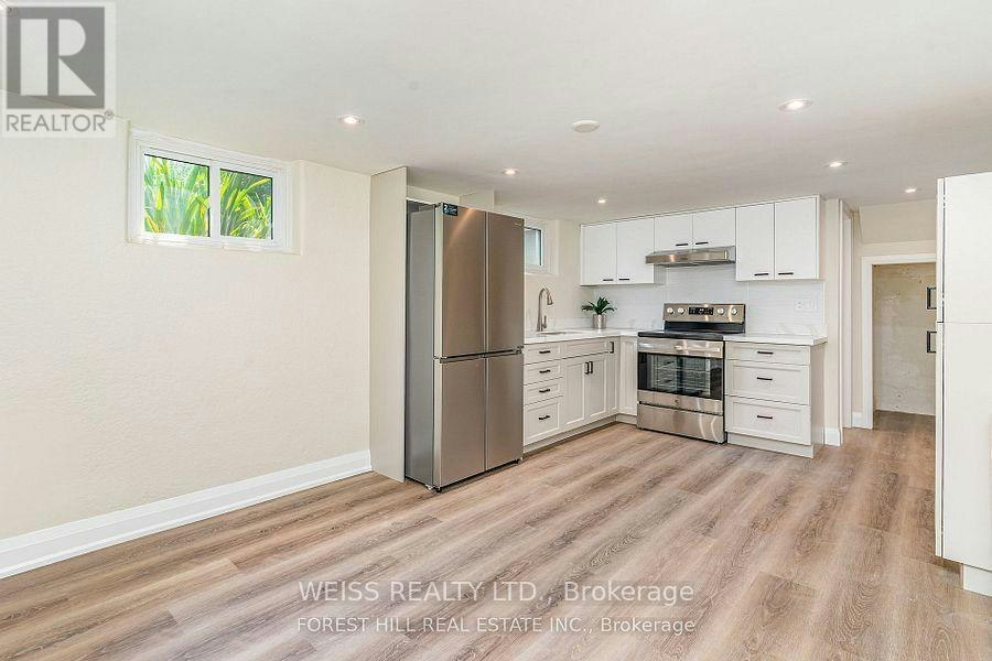 65 Prince Charles Drive, Toronto, ON, M6A 2H4 - 23