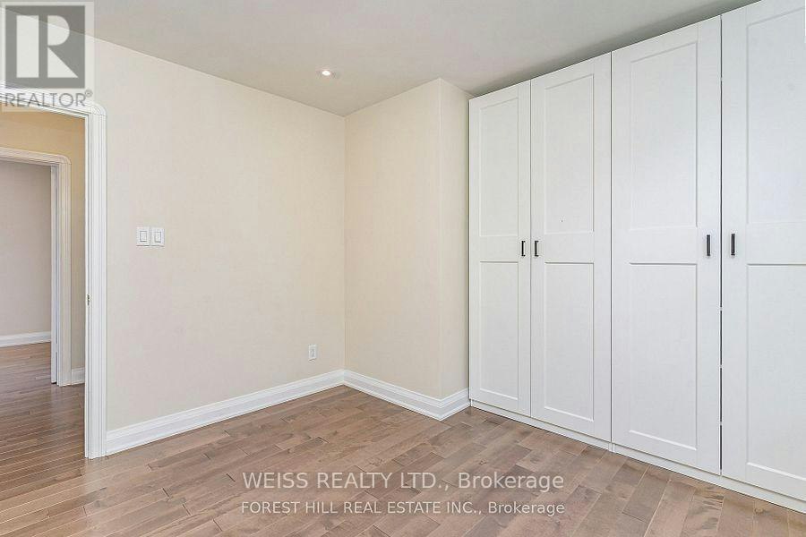 65 Prince Charles Drive, Toronto, ON, M6A 2H4 - 18