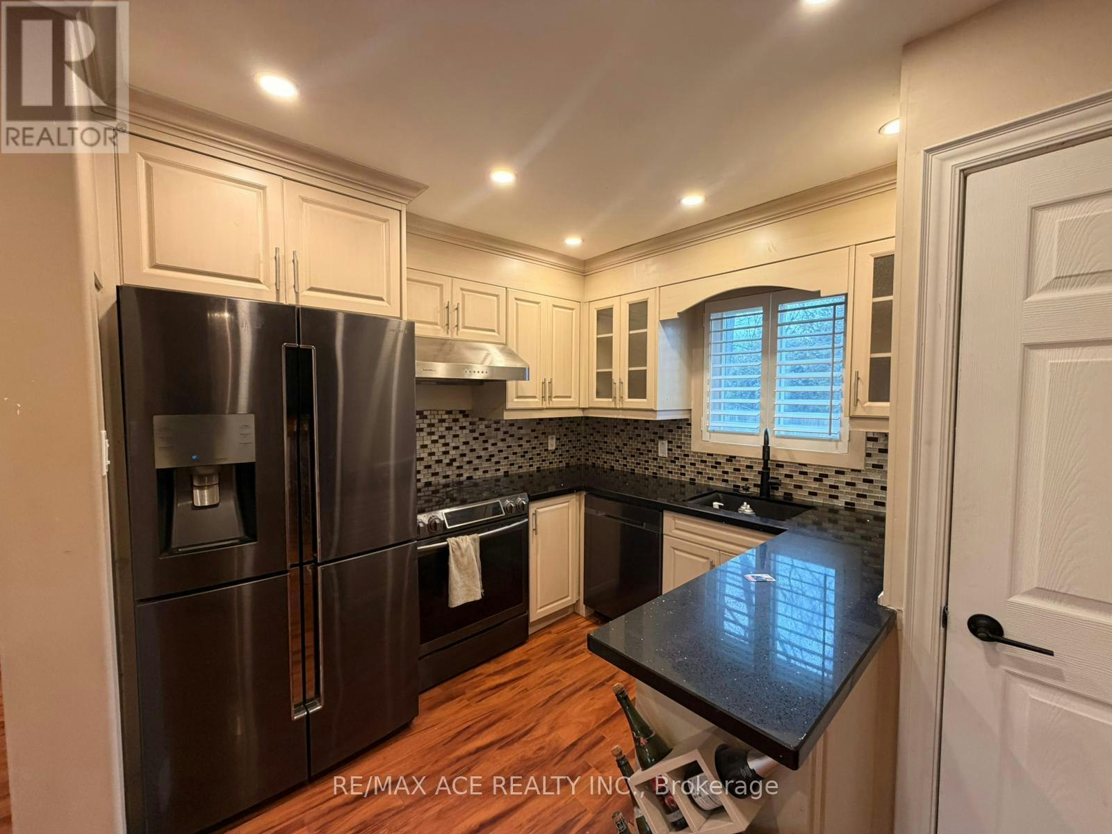 MAIN-48 Ronway Crescent, Toronto, ON, M1J 2S2 - 3