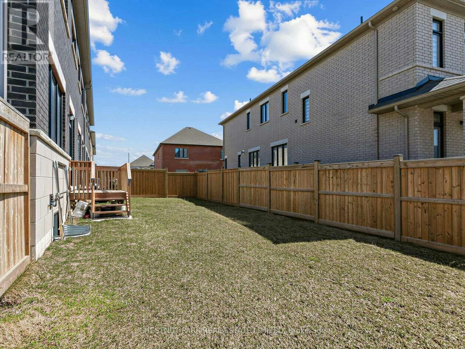 41 Robert Eaton Avenue, Markham, ON, L3S 3K5 - 36