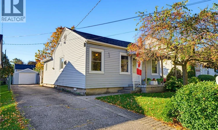 9 Spencer Avenue