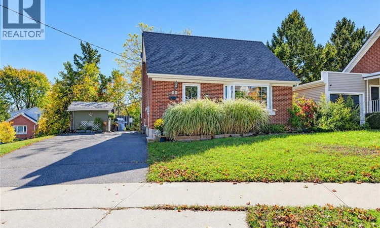 35 Pleasant Avenue