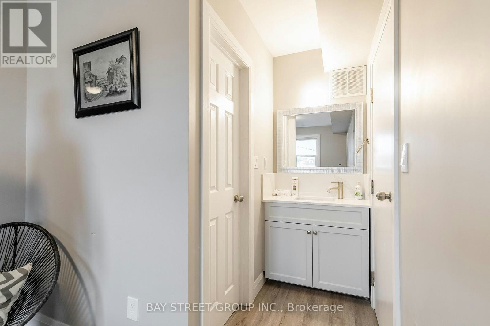 C-5757 Stanley Avenue, Niagara Falls, ON, L2G 3X6 - 17