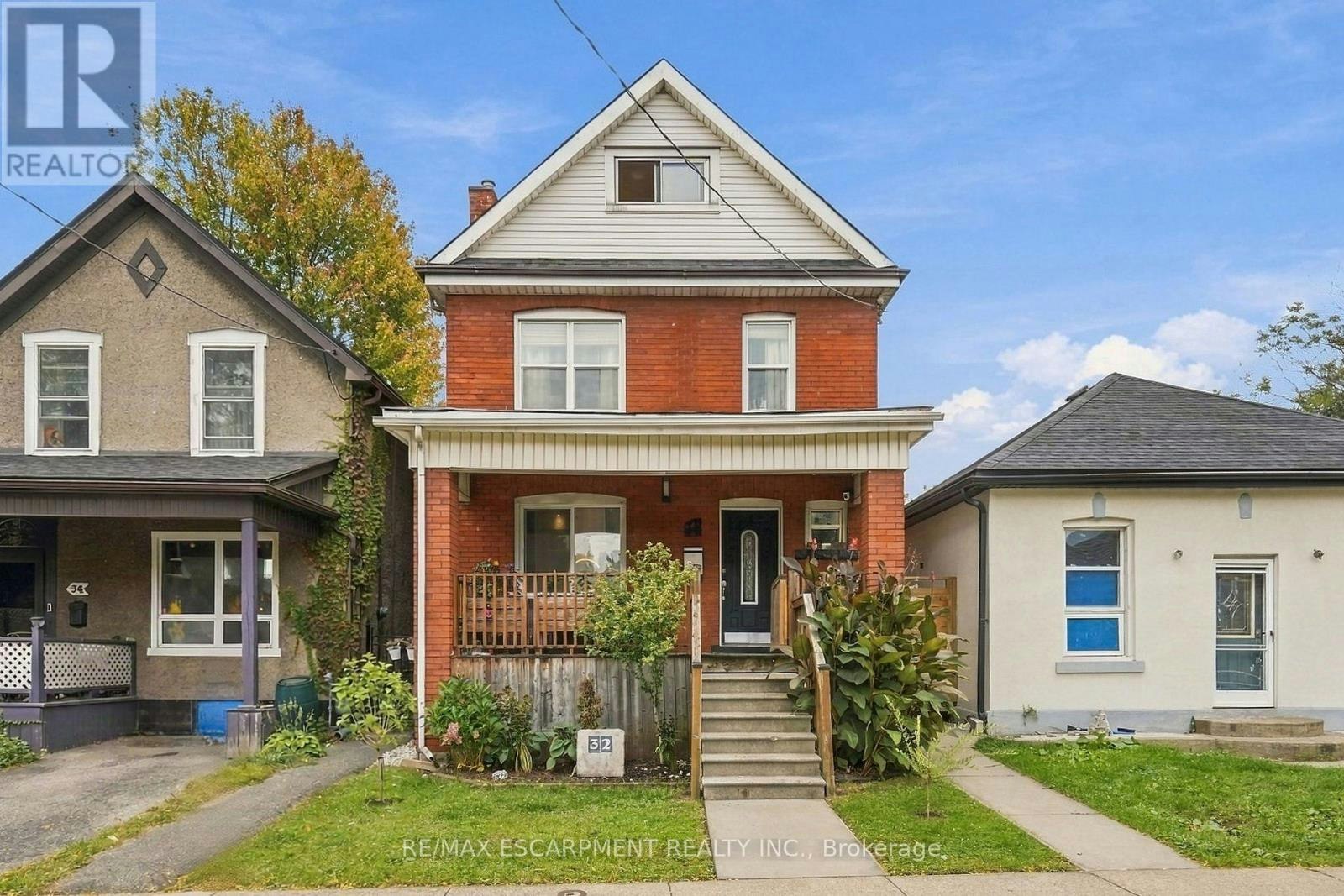 32 Oak Avenue, Hamilton, ON, L8L 5M8