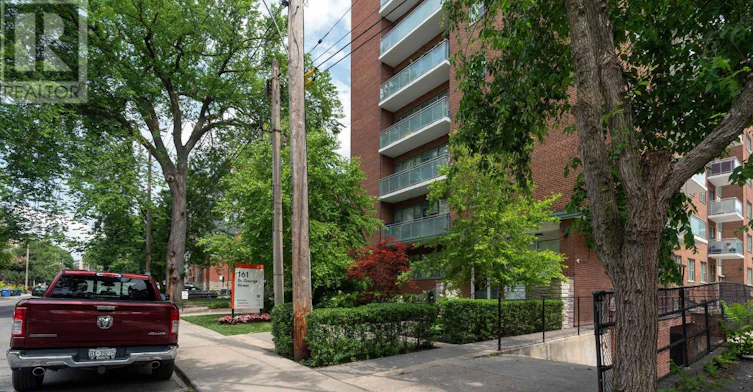 403-161 St. George Street, Toronto, ON, M5R 2M3