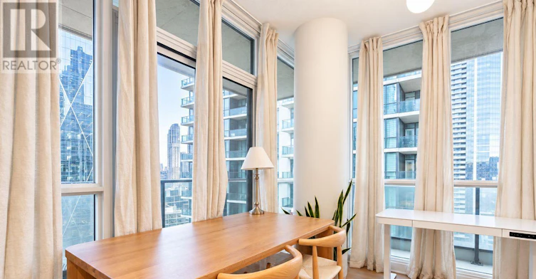 3004-33 Bay Street, Toronto, ON, M5J 2Z3 - 2