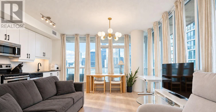 3004-33 Bay Street, Toronto, ON, M5J 2Z3 - 3