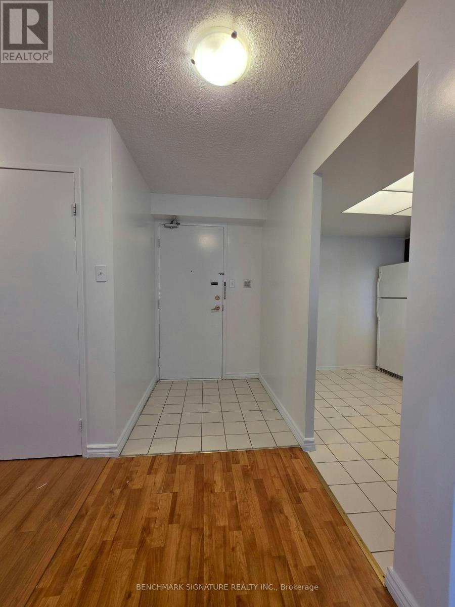 1409-300 Alton Towers Circle, Toronto, ON, M1V 4X9 - 2