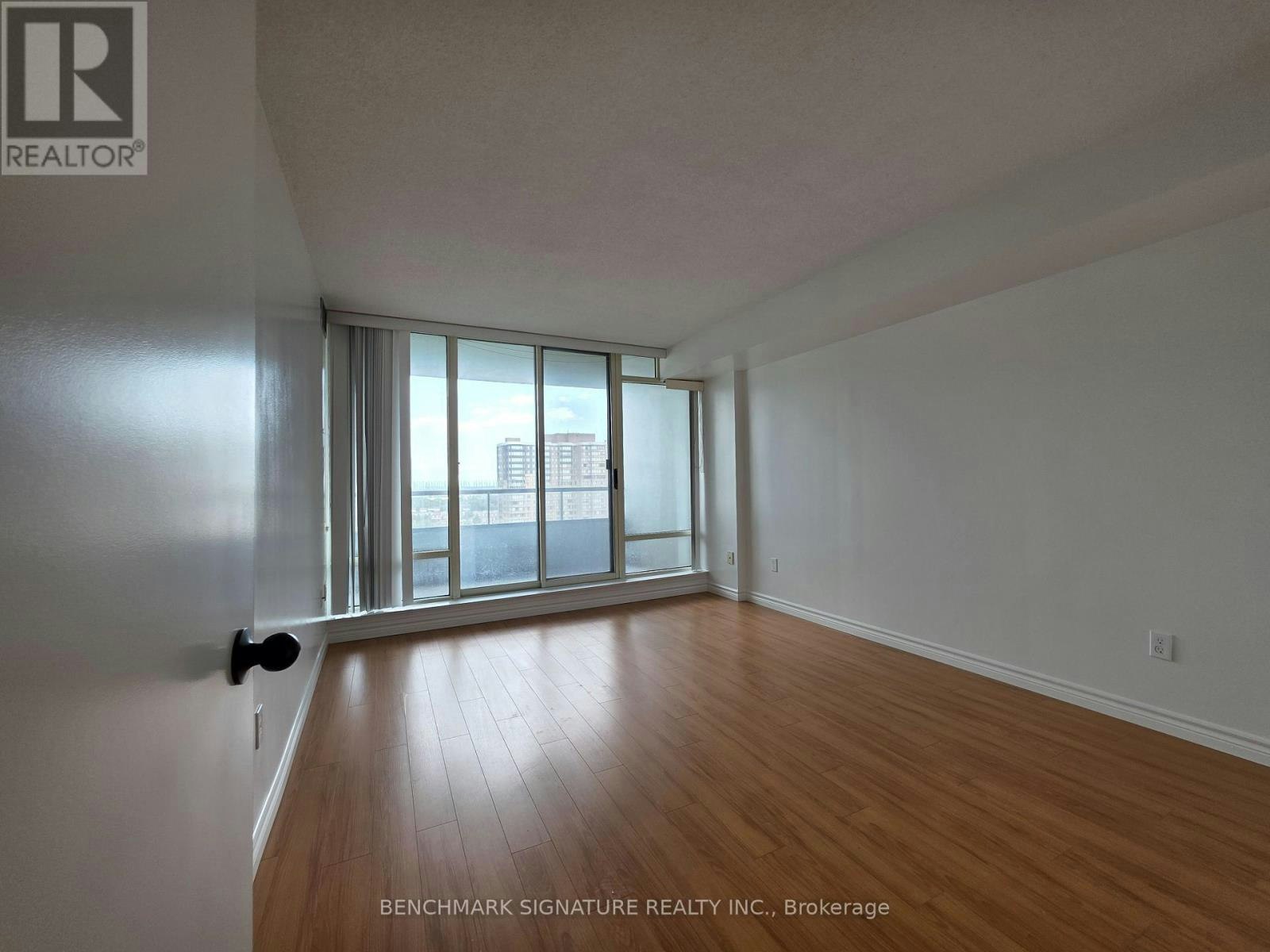 1409-300 Alton Towers Circle, Toronto, ON, M1V 4X9 - 6