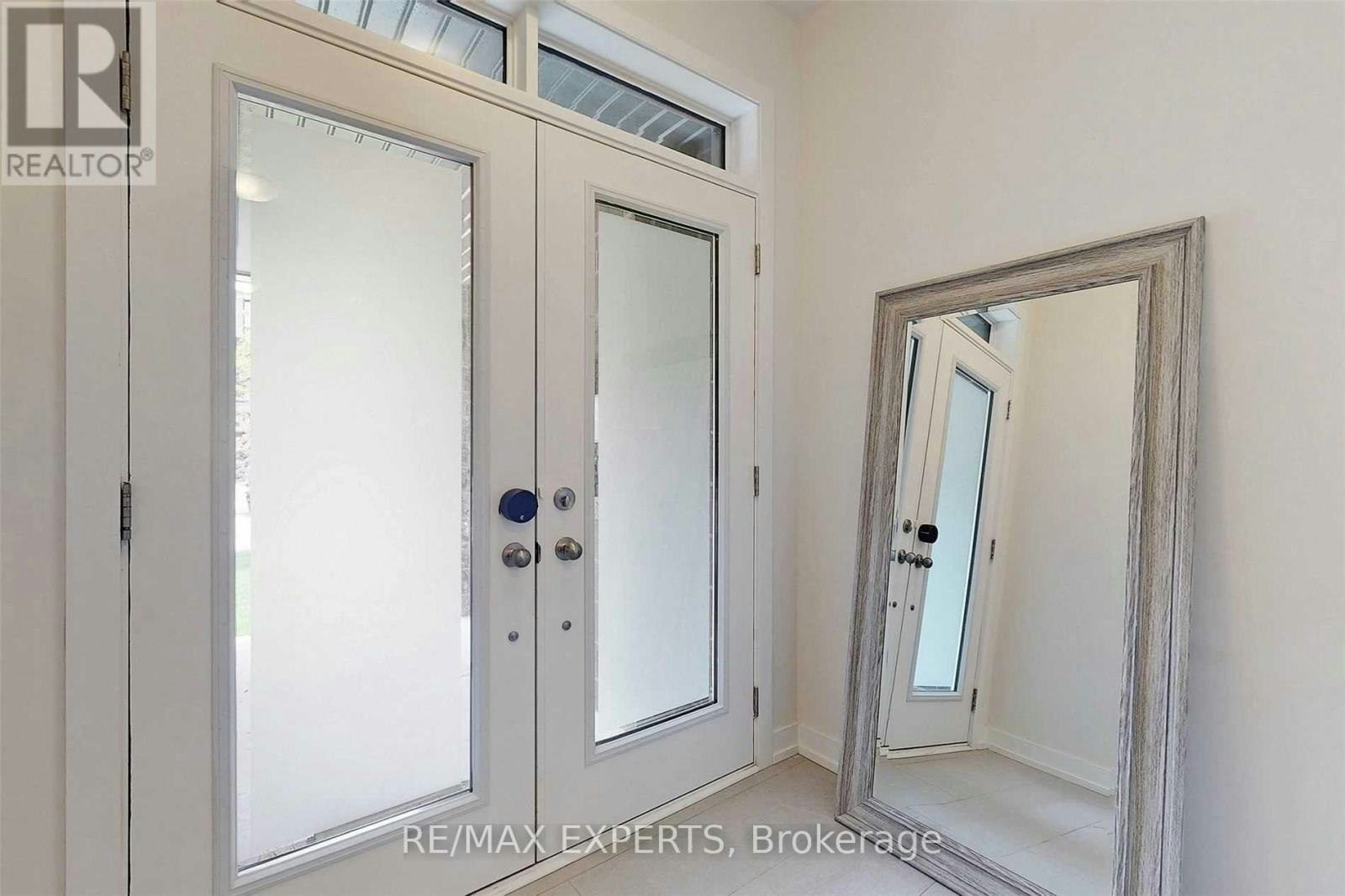 21 Fancamp Drive, Vaughan, ON, L6A 1P9 - 2