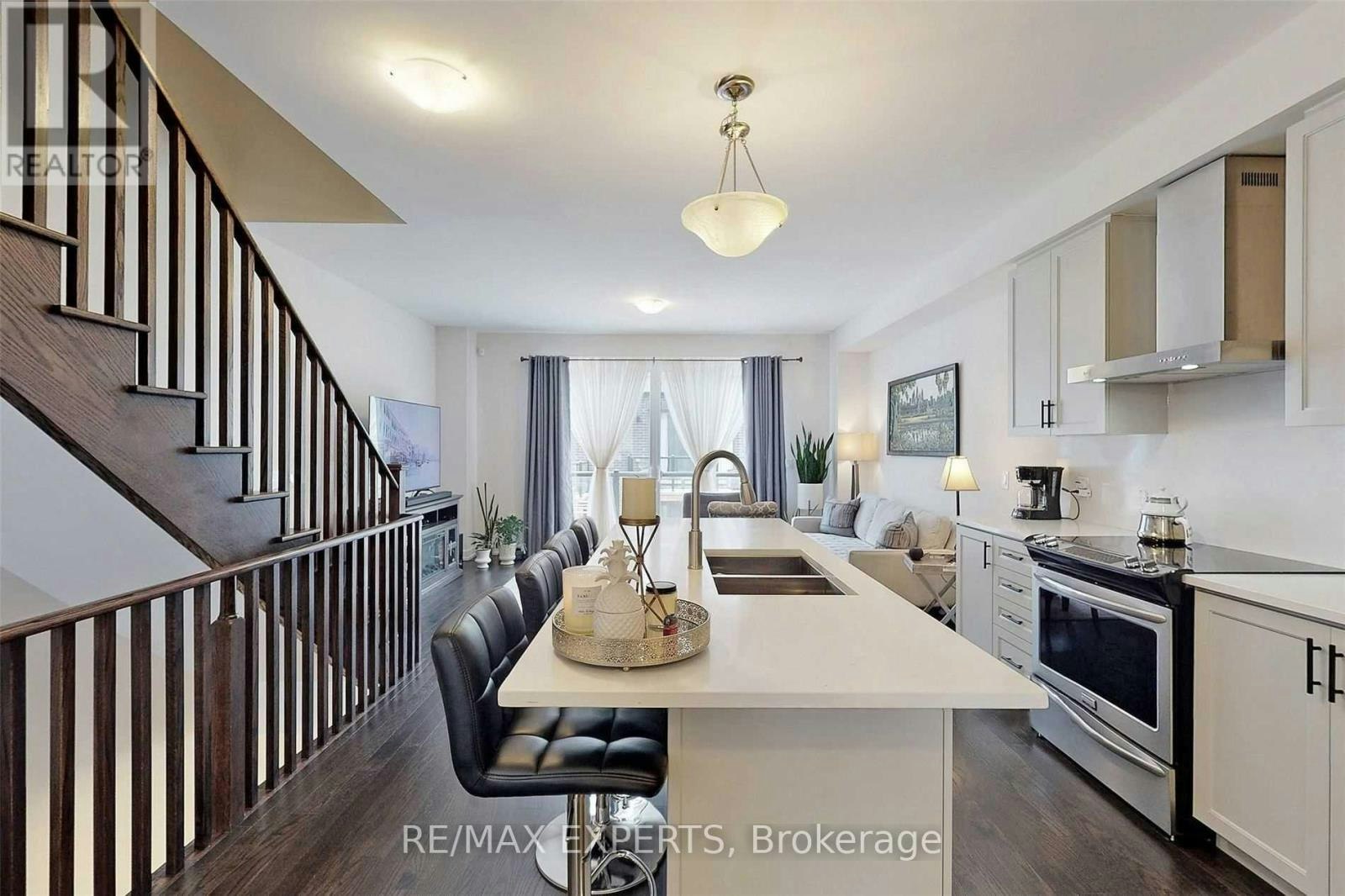 21 Fancamp Drive, Vaughan, ON, L6A 1P9 - 9