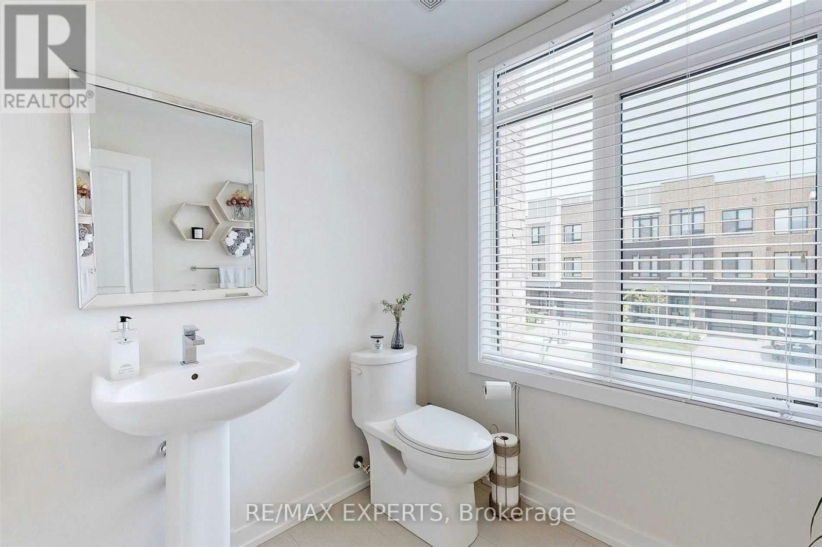 21 Fancamp Drive, Vaughan, ON, L6A 1P9 - 18